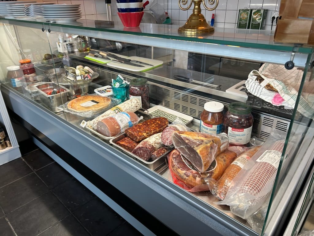Saint-Tropez Deli